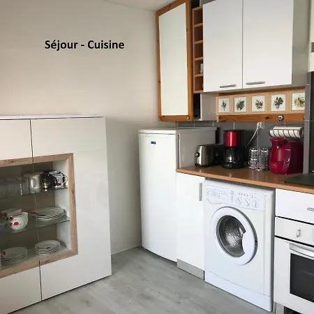 T2 Vue Port,Piscine,Tennis,Garage,Aire De Jeux, Agde