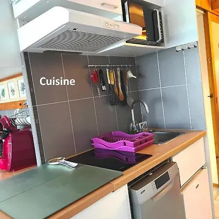 T2 Vue Port,Piscine,Tennis,Garage,Aire De Jeux, Apartment *